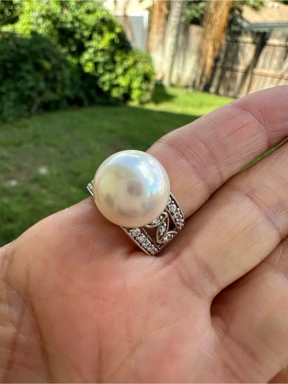 Vintage Sterling Silver Fox Pearl 13mm & CZ Ring size 7.5